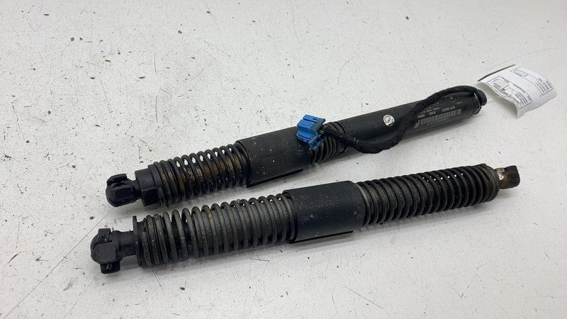 8737952 2018 2019 2020 BMW 530e G30 Trunk LID Shock Strut Support SET of 2 8737952