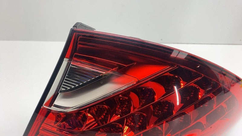 7P5 945 096 L 2011-2014 Porsche Cayenne Rear Passenger Outer Taillight LED Tail Lamp Right RH