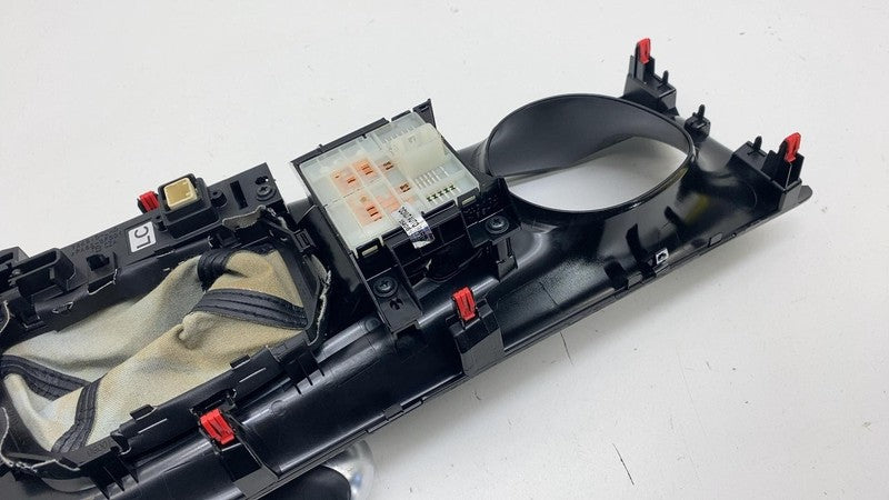 ⭕ 18-22 Toyota C-HR Transmission Gear Shifter Gaiter & Surround Trim Auto CVT