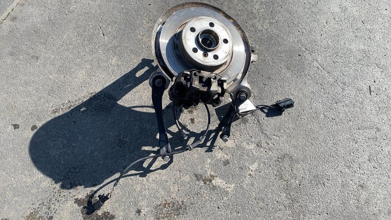 ⭕ 2014-2020 BMW i3 Rear Passenger Side Knuckle + Brake Caliper + Rotor Right RWD