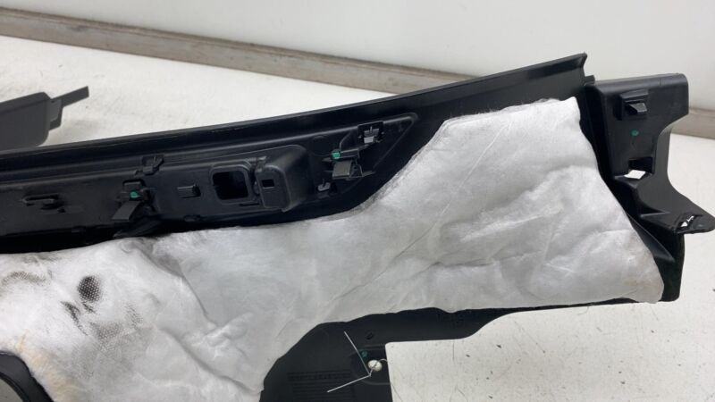 670040378 ⭕ 2017-2020 Levante Rear Left Door Sill Scuff Plate Cover Trim Panel 670040378