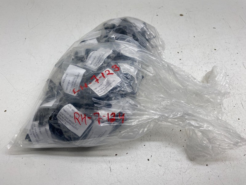 1084171 00 F ⭕ 2017-2023 Tesla Model 3 Left & Right Front Bumper Center to Fender Tip Bracket