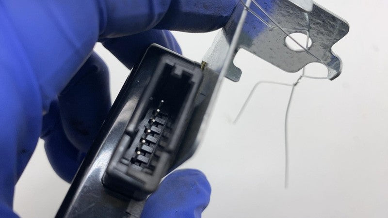 CJ5T19H464BE 2013 2014 2015 2016 2017 2018 Ford C-Max Roof Navigation GPS Antenna Assembly