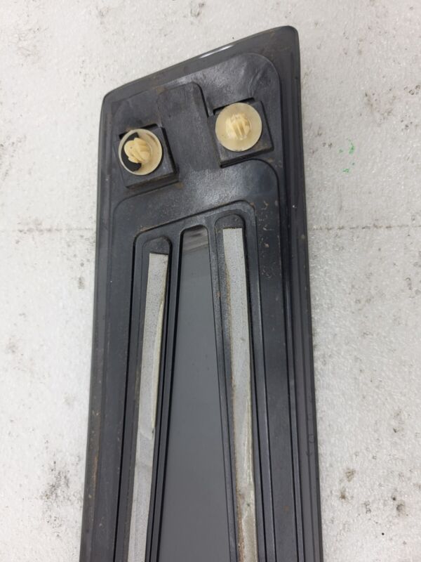 14941 2012-2015 Tesla Model S MS Right B-Pillar Molding Applique Glass Trim Cover RH