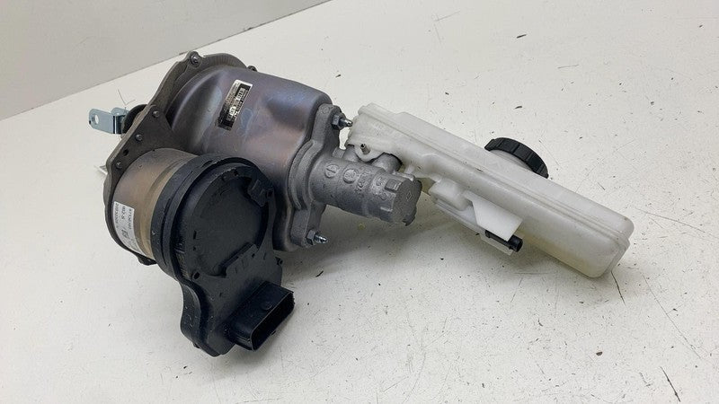 104467100G ⭕ 2017-2023 Model 3 Power Brake Booster Master Cylinder & Reservoir 1044671-00-G