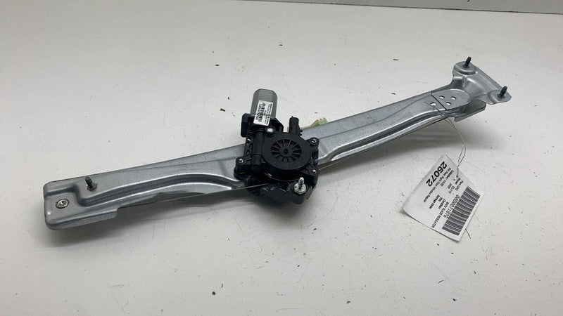 ⭕ 2019-2025 Chevrolet Silverado 1500 Rear Right Door Window Regulator