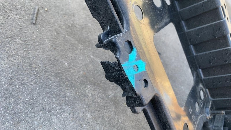 64101K4500 2018-2021 Hyundai Kona MK1 Front Bumper Radiator Core Support Frame Bracket OEM