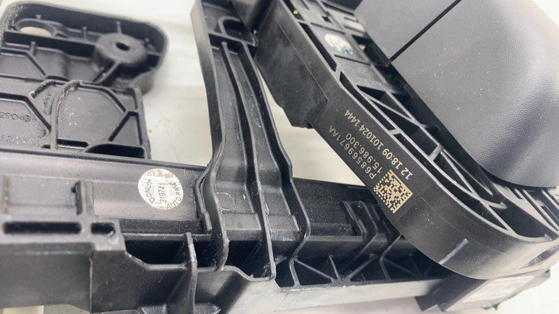 68569671AA ⭕ 2019-2025 Ram 1500 Rear Left Exterior Door Handle Outer w/ Actuator LH White