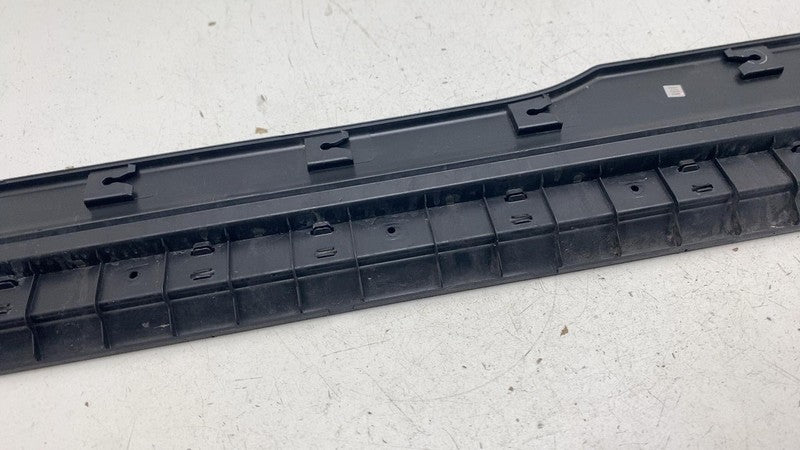 PT00016006 G ⭕ 2022-2024 Rivian R1T Front Left Door Molding Bracket Cladding PT00016006-G LH