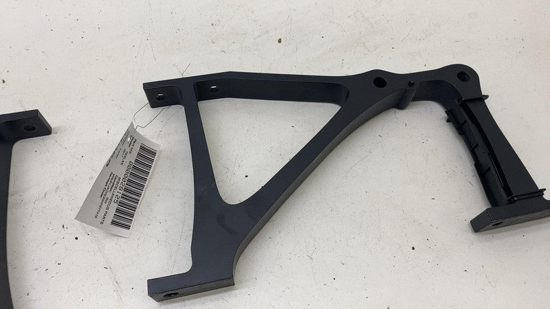 ⭕ 2016-2020 Tesla Model X Rear 2nd Row Seat Stand Retainer Mount Bracket Assy
