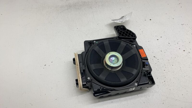 65139239778-02 ⭕ 2011-2016 Mini Cooper Countryman Front Right Central Bass Door Speaker Subwoof