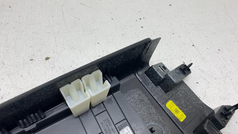 ⭕ 2022-2024 Rivian R1T Left B-Pillar Center Post Interior Trim Panel P