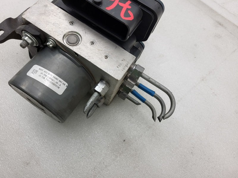 1044745 00 B 17-23 Model 3 Anti-Lock Brake System ABS Pump Module Unit + Bracket 1044745-00-B