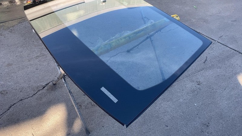 ⭕ 2022-2024 Rivian R1T R1S Front Windshield Glass w/o Camera Module PT
