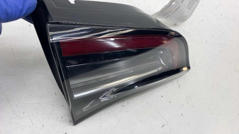 1077401-00-E ⭕ 2017-2023 Model 3 Rear Left Inner Taillight LED Tail Lamp 3-Pin 1077401-00-E
