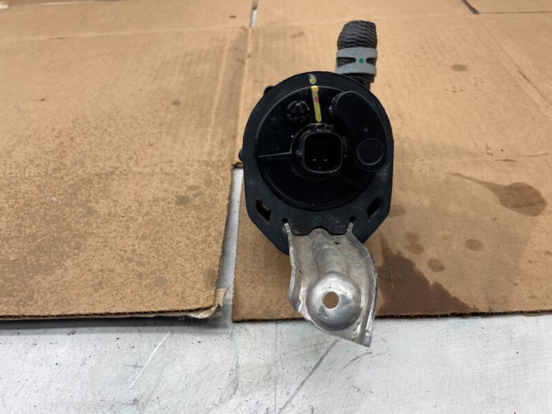 2015-2021 Tesla Model X Auxiliary Coolant Water Cooling Pump Assy 103732800F OEM