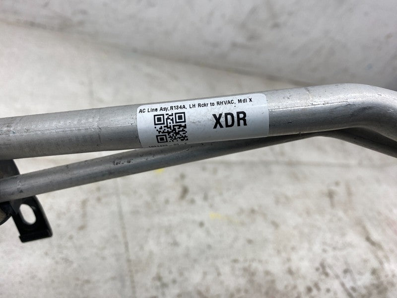 1032423-00-E ⭕ 2016-2020 Tesla Model X MX Left Rocker to RH Vacuum A/C Line Assy 1032423-00-E