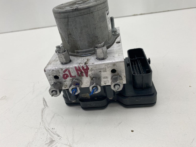 1044745 00 B ⭕ 20-23 Tesla Model Y Anti-Lock ABS Brake System Pump Unit Module 1044745-00-B