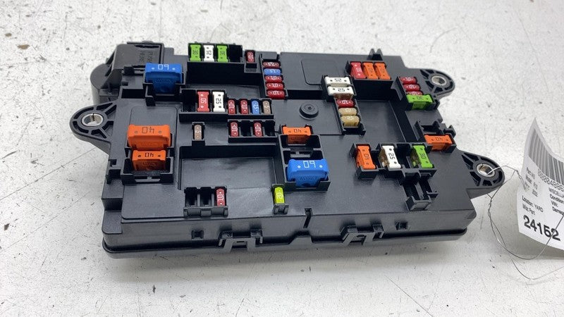 PT00031577E 2022 2023 2024 Rivian R1T R1S Passenger Side Fuse Junction Relay Box Right RH