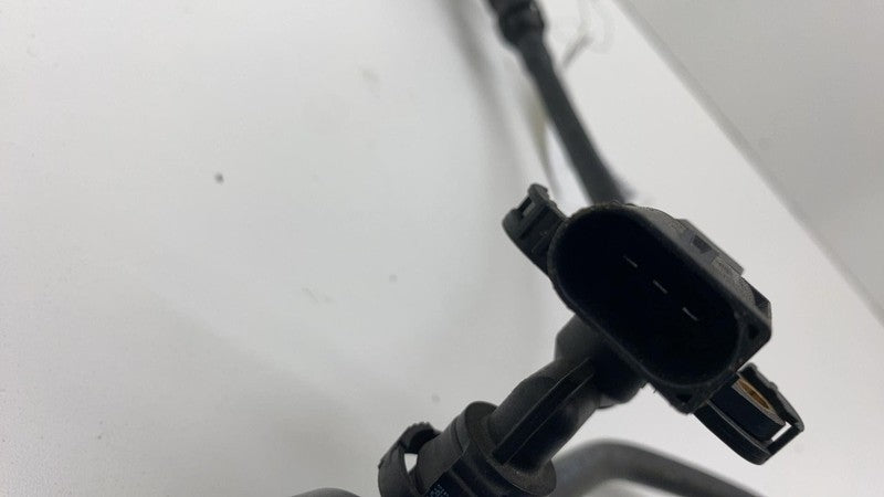 2018-2023 BMW 530e G30 Fuel Tank Vacuum Pump Breathe Vent Tube Line Ho