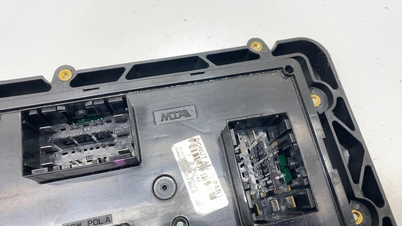 ⭕ 22-24 Rivian R1T R1S Left Dash Fusebox Power Relay Control Module PT