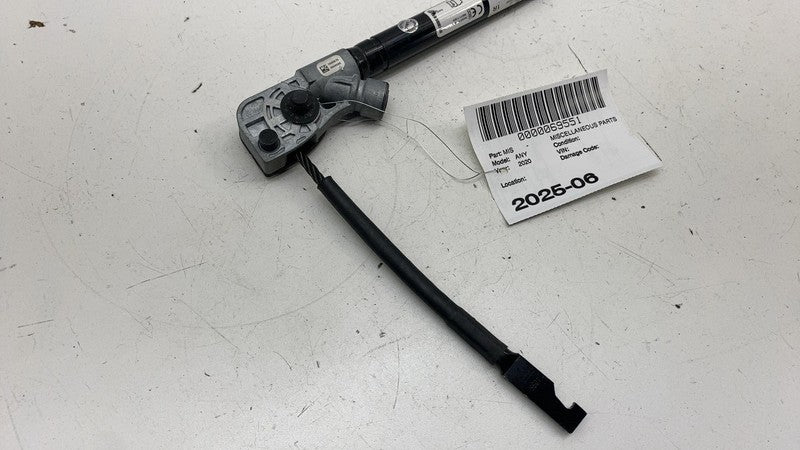 109032401C ⭕ 2017-2023 Tesla Model 3 Y Front Right Seat Belt Lap Pretensioner 1090324-01-C