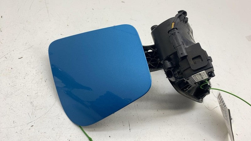 7335742 ⭕ 2014-2021 BMW i3 I01 Fuel Filler Door Lid Gas Tank Cover w/ Bracket 7335742