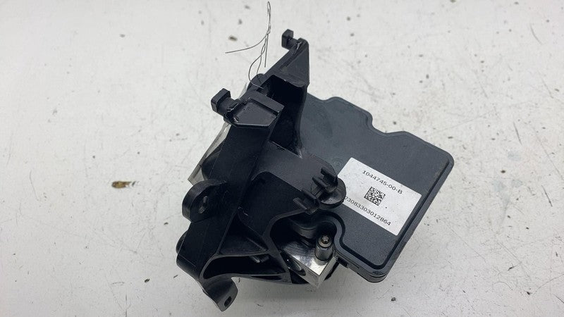 ⭕ 17-23 Tesla Model 3 Anti-Lock Brake System ABS Pump Module Unit 1044