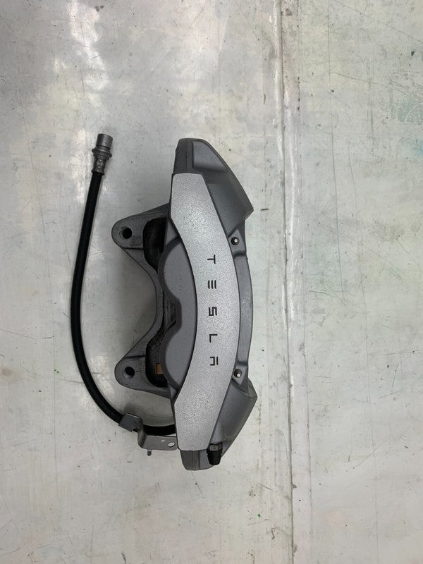 104462200D ⭕17-23 Model 3 Front Passenger Side Caliper + Brake Hose Line Right 1044622-00-D