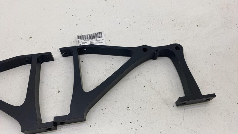 ⭕ 2016-2020 Tesla Model X Rear 2nd Row Seat Stand Retainer Mount Bracket Assy
