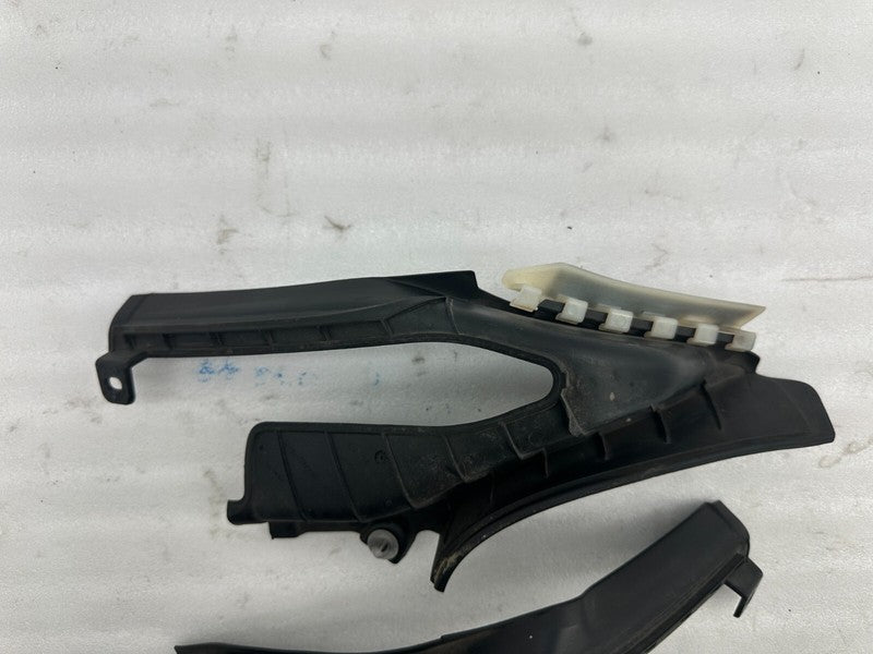 106460200B ⭕16-20 Model X Front Left/Right Bonnet Hood Hinge Trim 1064602-00-B/1064603-00-B