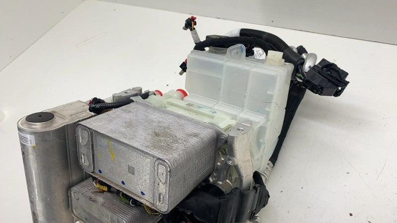 1547595A0F ⭕ 2021-2025 Tesla Model 3 Supermanifold Refrigerant Chiller w/ Coolant Reservoir