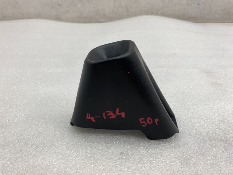 1514466 00 A 2020-2024 Tesla Model Y MY Front Bumper End Module Lower Grille Bracket Support