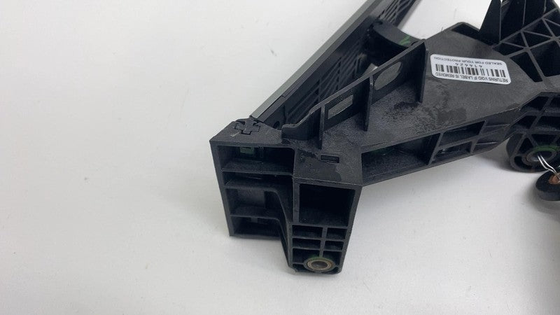 ⭕ 2024-2025 Tesla Cybertruck Front Gas Accelerator Pedal w/ Bracket 12