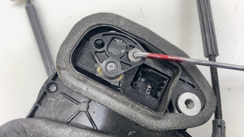 ⭕ 2025 Chevrolet Silverado 1500 Front Driver Door Latch Actuator Left