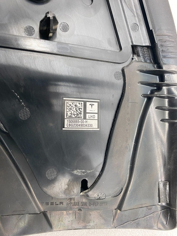 151625500E ⭕ 20-23 Model Y Left Exterior B-Pillar Applique Glass Trim LH AP3 1506885-00-H