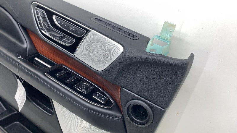 ⭕ 2020 Lincoln Navigator Front Left Side Interior Door Panel Trim Card