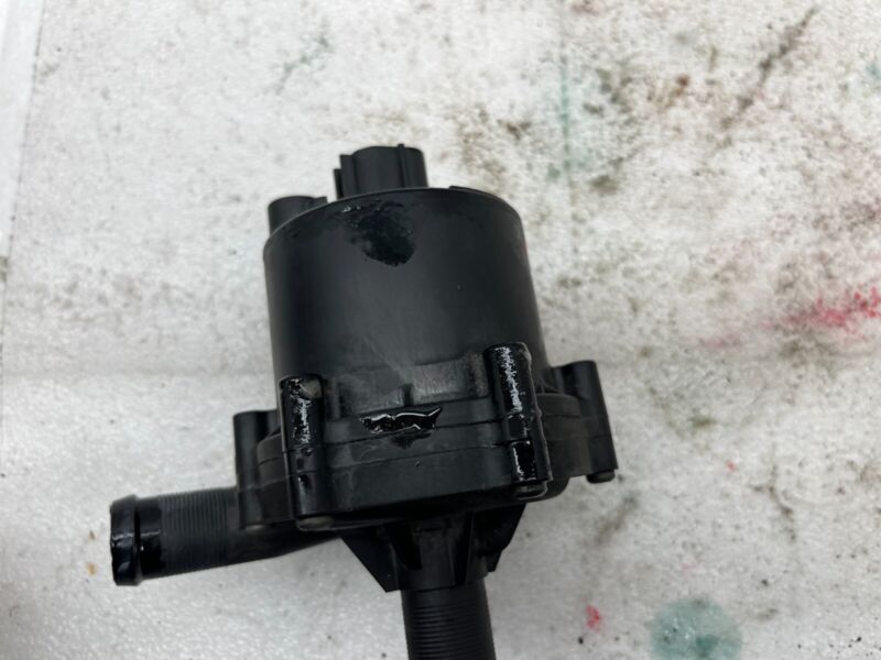 2016-2020 Tesla Model S X Cooling System Auxiliary Water Coolant Pump FWD Assy