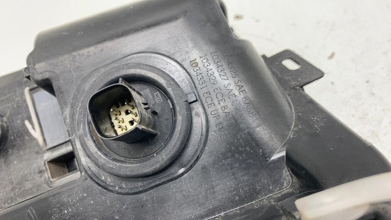 ⭕ 16-20 Model X Front Passenger Side Fog Light Lamp Right (DAMAGE) 103