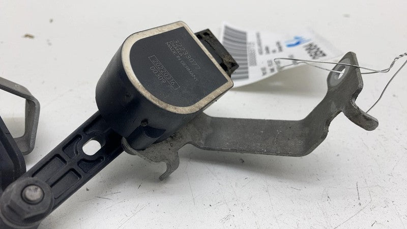 32233077 ⭕ 21-23 Polestar 2 Rear Driver Side Headlight Height Level Sensor Left 32233077