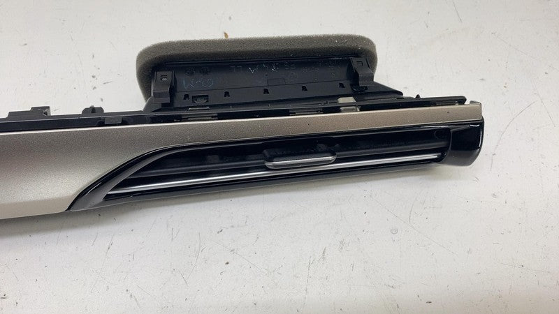 11K 947 095 A ⭕ 2021-2023 ID.4 Front Right Dash Center Bezel Trim Cover & Air Vent 11K947095A