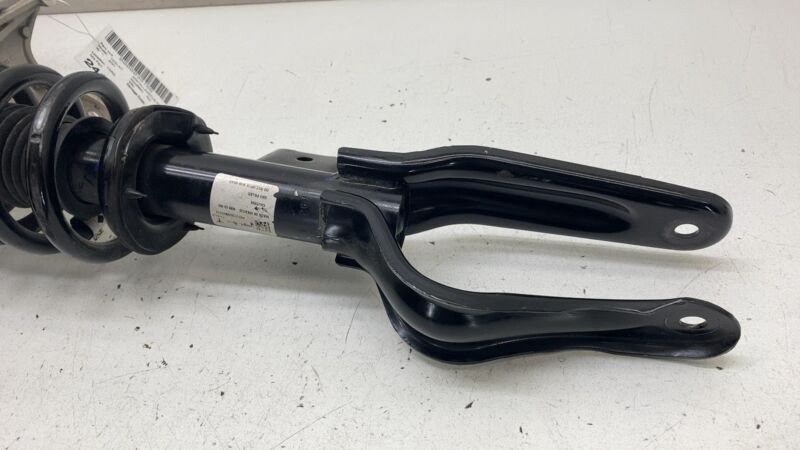 104403700C 20-23 Model Y Front Right Shock Strut + Upper Control Arm + Bracket 1188368-00-F