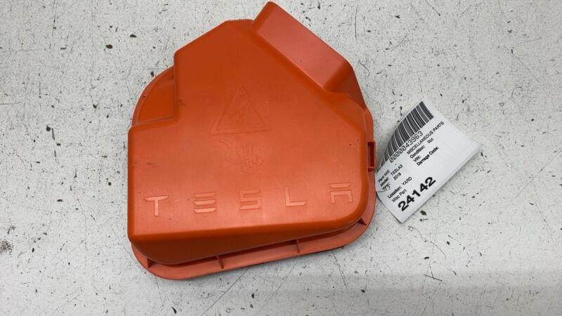 2017-2023 Tesla Model 3 Charge Port System Inlet Close Out Panel Cover Assembly