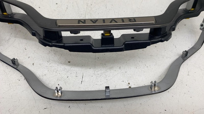 ⭕ 2022-2025 Rivian R1S Front Right Seat Upper Trim Bezel Cover OEM PT0