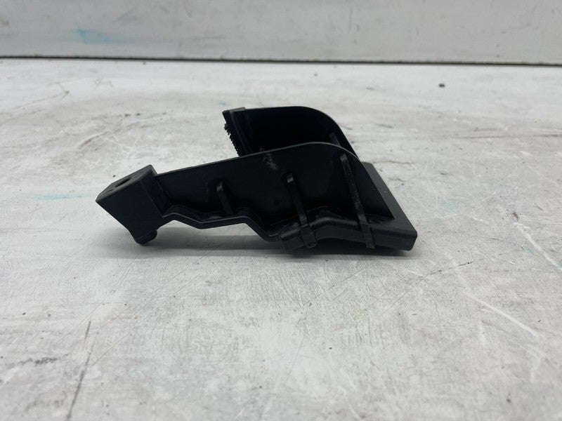 155537700B ⭕ 20-24 Model Y Passenger Rocker Panel Bracket Clip Support Right 1555377-00-B