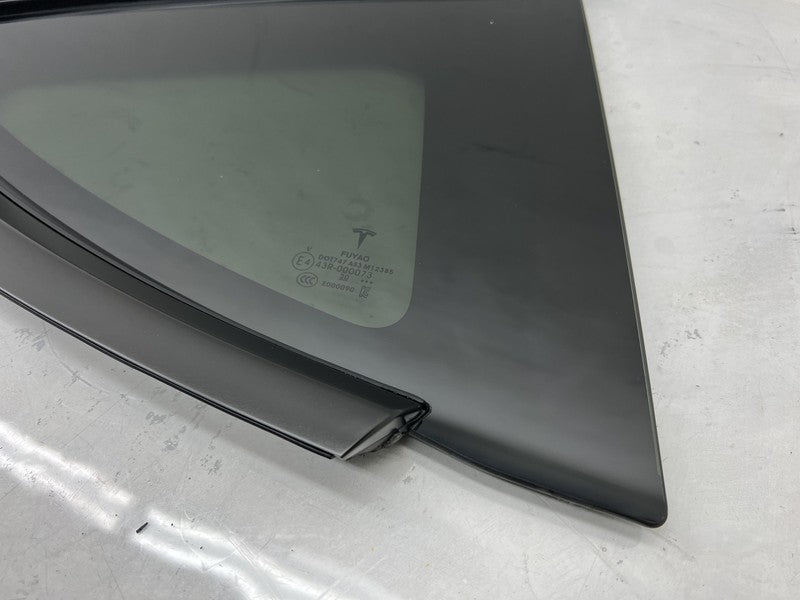 1495745-00 2020-2023 Tesla Model Y MY Rear Passenger Side Quarter QTR Window Glass Right RH