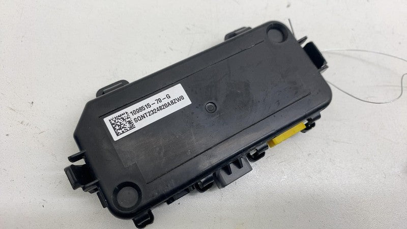 ⭕17-23 Tesla Model 3 Front Passenger Side Door Control Module Right 10