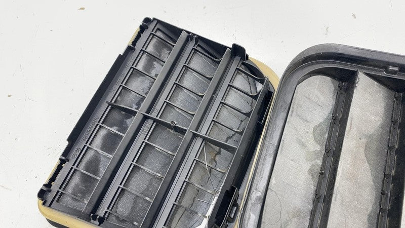 31369380 ⭕ 21-24 Polestar 2 Rear Left & Right Quarter Air Pressure Vent Grille 31369380