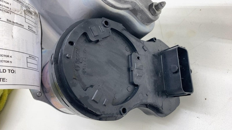 1044671 00 D ⭕ 2017-2023 Model 3 Power Brake iBooster Master Cylinder Reservoir 1044671-00-D