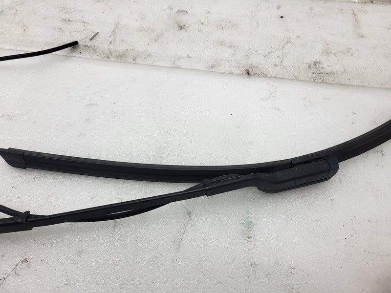 107672800C ⭕ 2017-2022 Tesla Model 3 Front Windshield Wiper Arm & Blade Left 1076728-00-C